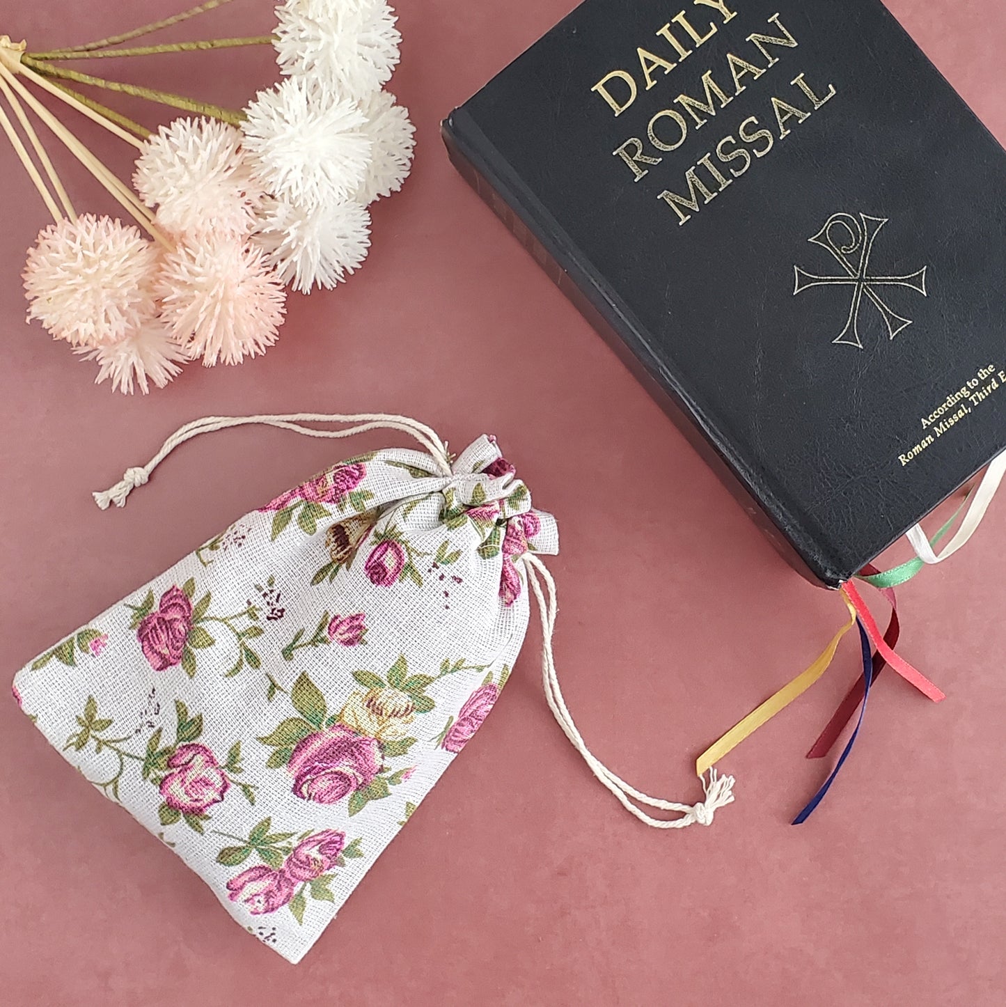Linen Veil Bag in Vintage Roses