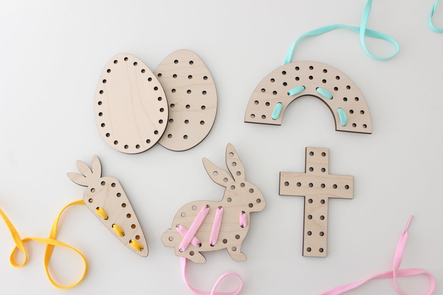 Wooden Easter Lacing Cards