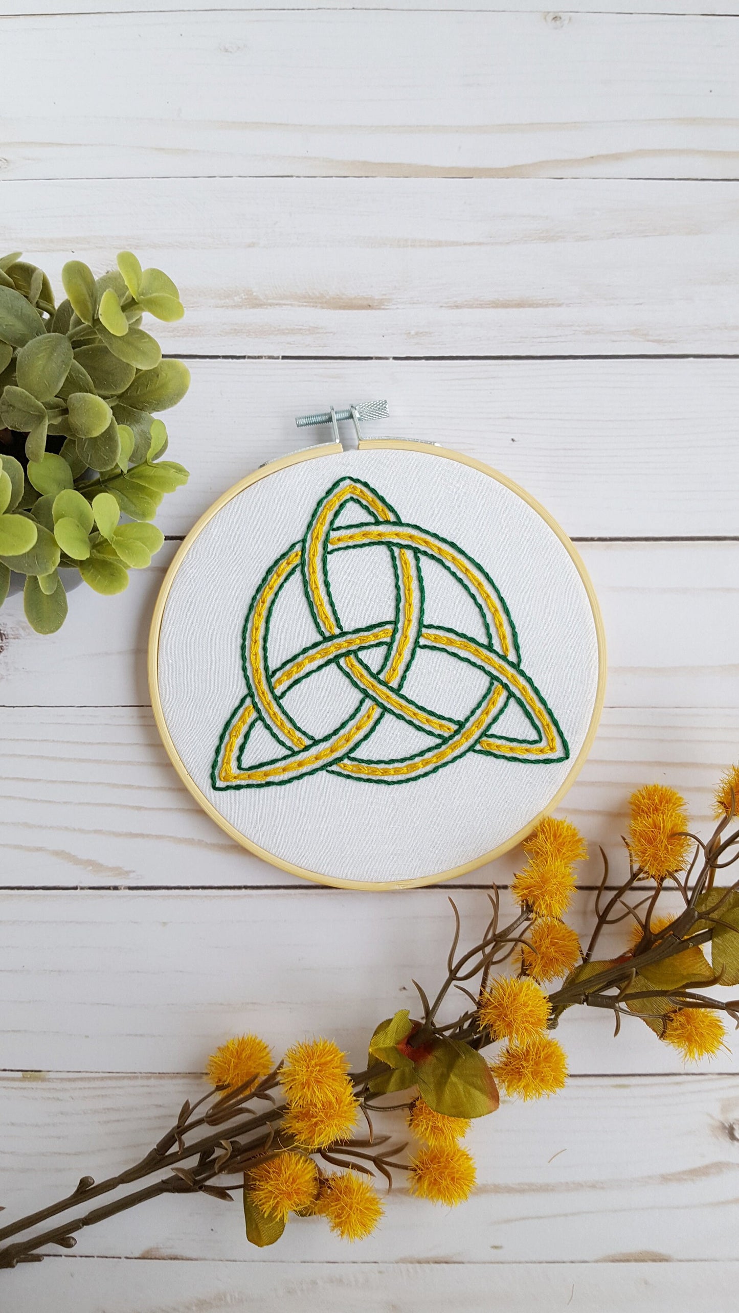PDF Embroidery Pattern Celtic Trinity Knot