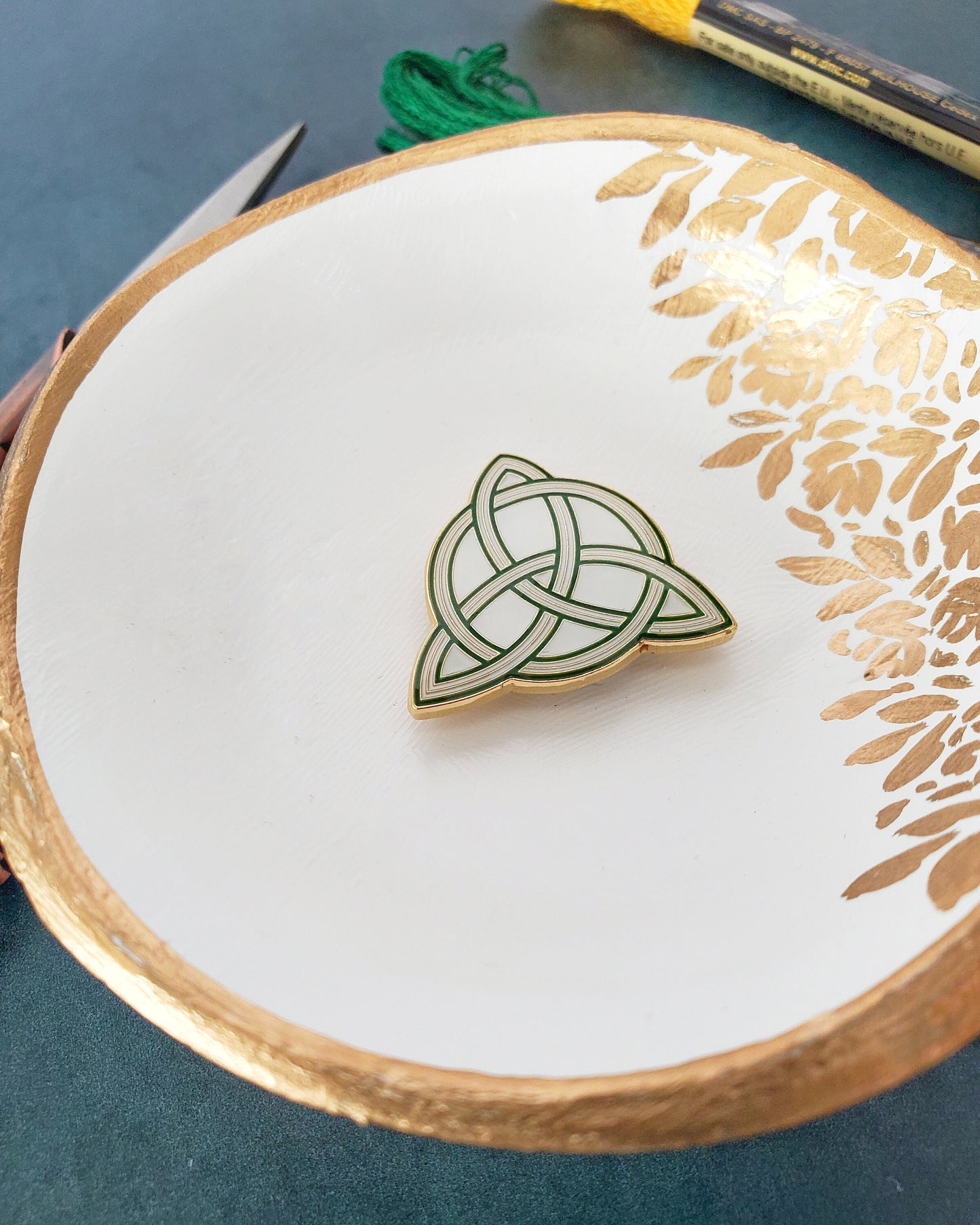 Celtic Trinity Knot Needle Minder