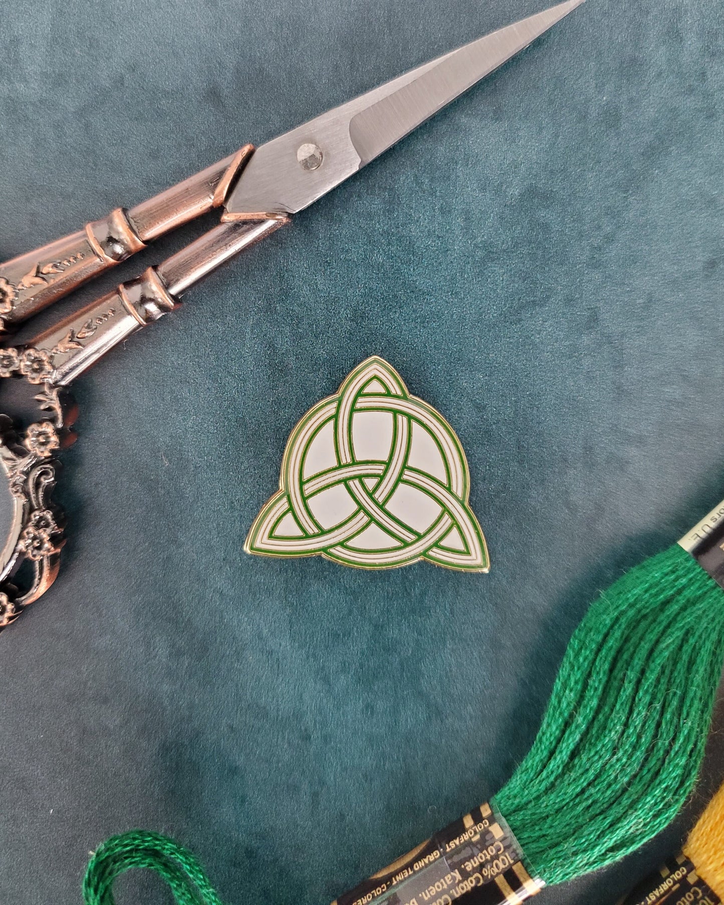 Celtic Trinity Knot Needle Minder