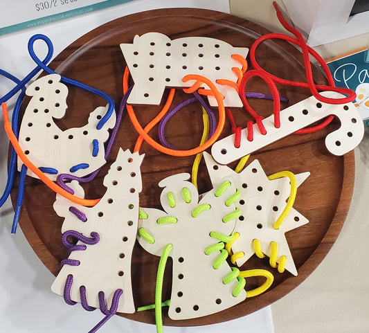 Christmas Wooden Lacing Cards