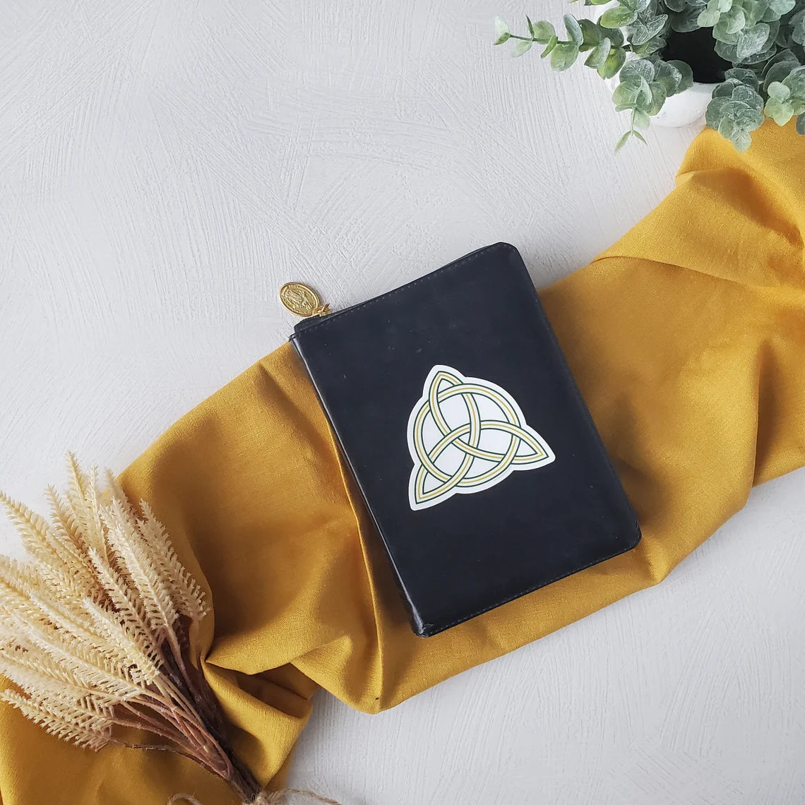 Celtic Trinity Knot Vinyl Sticker