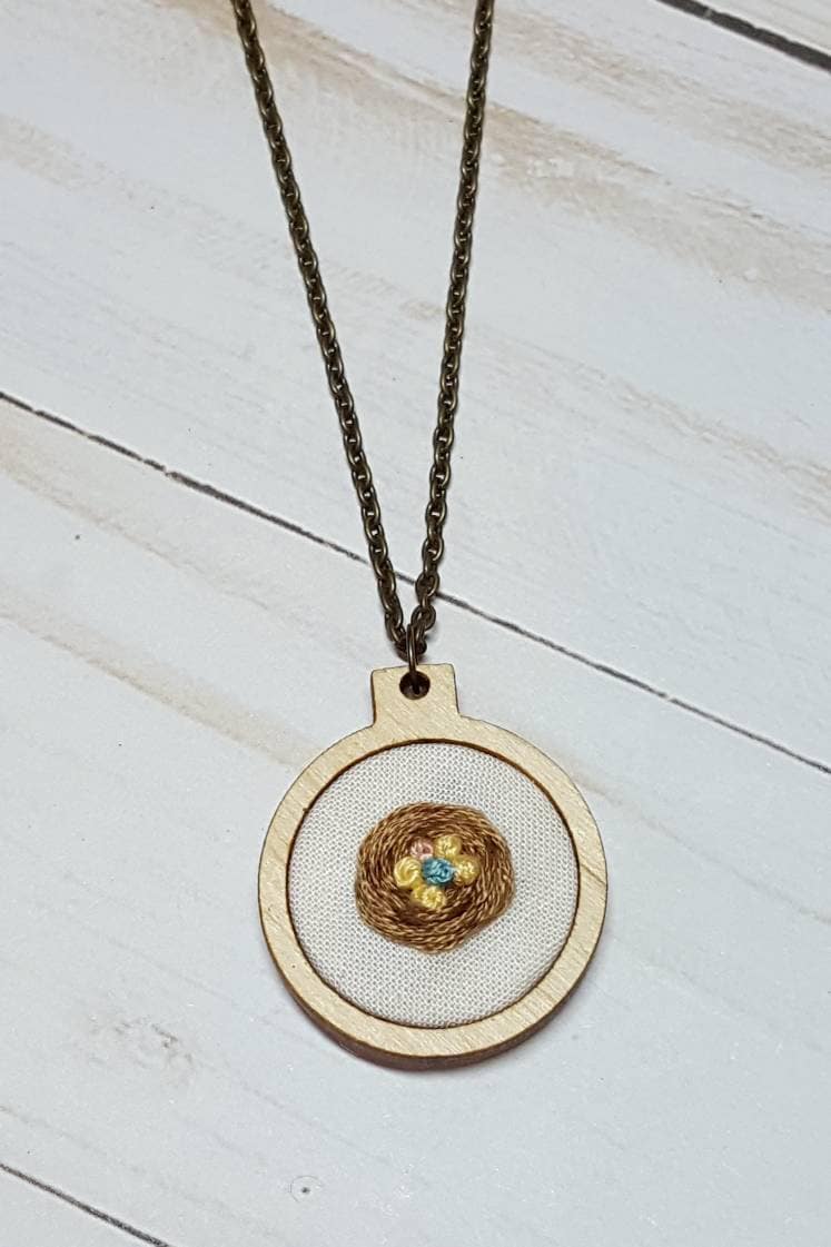 Embroidered Bird Nest Mother's Necklace